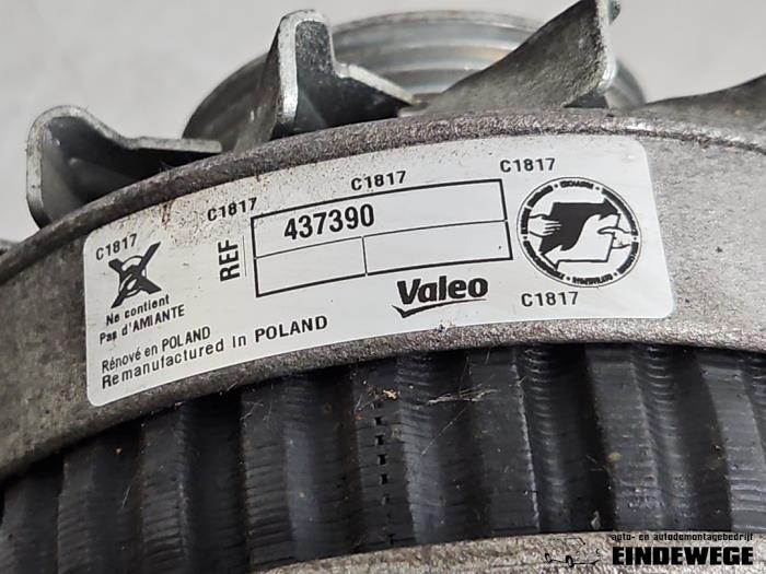 Dynamo van een Ford Transit 100 2.5Di 1993