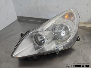 Gebruikte Rechter Koplamp Opel Corsa D 1.0 Prijs € 52,50 Margeregeling aangeboden door Auto- en demontagebedrijf Eindewege
