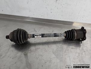 Gebruikte Aandrijfas links-voor Audi A6 (C6) 2.7 TDI V6 24V Prijs € 78,50 Margeregeling aangeboden door Auto- en demontagebedrijf Eindewege