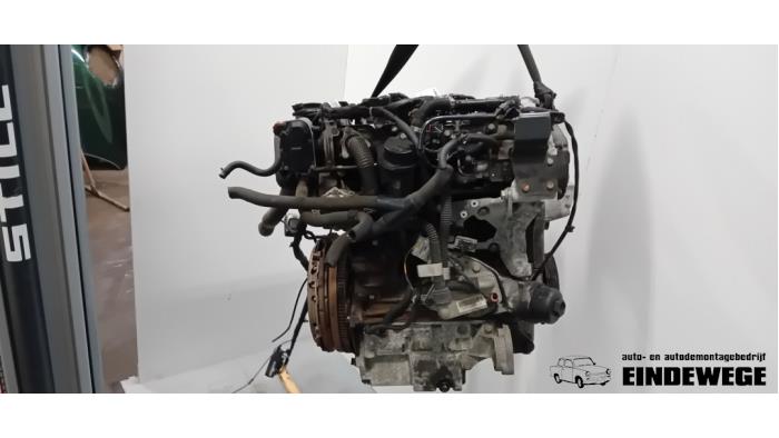 Motor van een Opel Insignia 2.0 CDTI 16V 140 ecoFLEX 2015