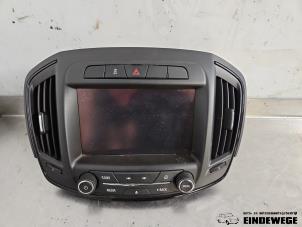 Gebruikte Display Interieur Opel Insignia 2.0 CDTI 16V 140 ecoFLEX Prijs € 210,00 Margeregeling aangeboden door Auto- en demontagebedrijf Eindewege