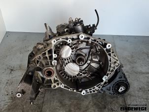 Gebruikte Versnellingsbak Opel Insignia 2.0 CDTI 16V 140 ecoFLEX Prijs € 400,00 Margeregeling aangeboden door Auto- en demontagebedrijf Eindewege