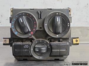 Gebruikte Chaufage Bedieningspaneel Mercedes Vito (639.6) 2.2 109 CDI 16V Prijs € 40,00 Margeregeling aangeboden door Auto- en demontagebedrijf Eindewege