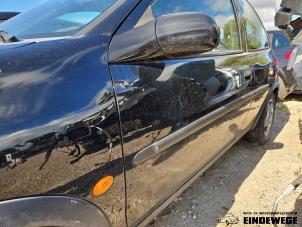 Gebruikte Deur 2Deurs links Opel Corsa B (73/78/79) 1.2i 16V Prijs € 80,00 Margeregeling aangeboden door Auto- en demontagebedrijf Eindewege