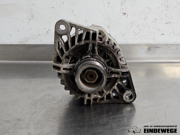 Gebruikte Dynamo Alfa Romeo GT (937) 1.8 Twin Spark 16V Prijs € 52,50 Margeregeling aangeboden door Auto- en demontagebedrijf Eindewege