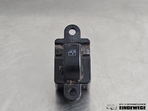 Gebruikte Elektrisch Raam Schakelaar Hyundai Atos 1.1 12V Prime Prijs € 10,00 Margeregeling aangeboden door Auto- en demontagebedrijf Eindewege
