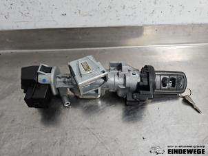 Gebruikte Kontaktslot + Sleutel Landrover Range Rover Sport (LS) 2.7 TDV6 24V Prijs € 45,00 Margeregeling aangeboden door Auto- en demontagebedrijf Eindewege