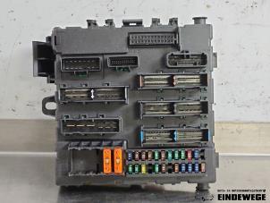 Gebruikte Zekeringkast Saab 9-3 II Sport Sedan (YS3F) 2.0t 16V Prijs € 78,50 Margeregeling aangeboden door Auto- en demontagebedrijf Eindewege