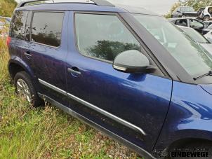 Gebruikte Deur 4Deurs rechts-voor Skoda Yeti (5LAC) 1.2 TSI 16V Prijs € 315,00 Margeregeling aangeboden door Auto- en demontagebedrijf Eindewege