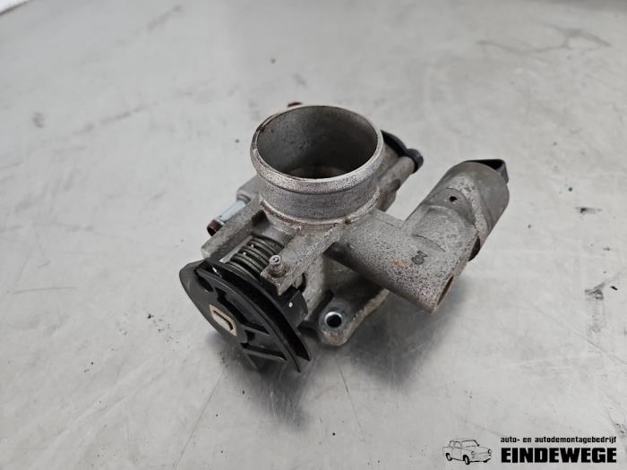 Gebruikte Gasklephuis Chevrolet Spark (M300) 1.0 16V Bifuel Prijs € 52,50 Margeregeling aangeboden door Auto- en demontagebedrijf Eindewege