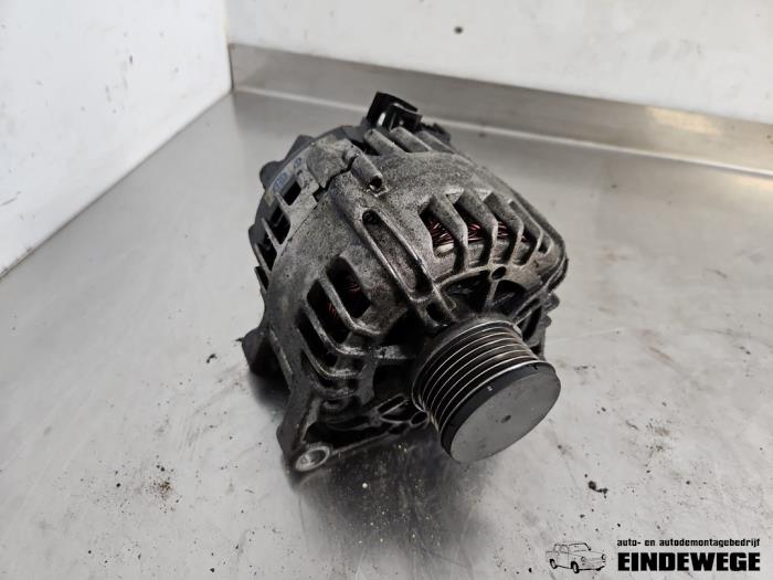 Gebruikte Dynamo Mazda 2 (DE) 1.4 CDVi 16V Prijs € 35,00 Margeregeling aangeboden door Auto- en demontagebedrijf Eindewege