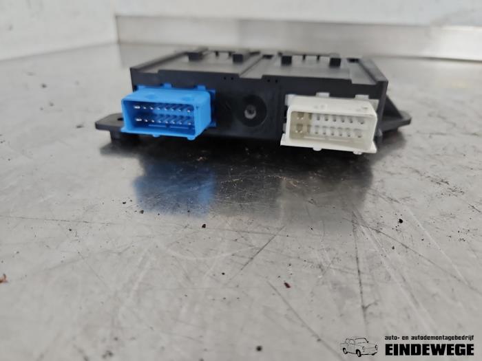 Computer Body Control van een Citroën C4 Grand Picasso (3A) 1.6 16V VTi 120 2014