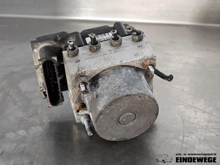 Gebruikte ABS Pomp Mitsubishi Colt (Z2/Z3) 1.3 16V Prijs € 52,50 Margeregeling aangeboden door Auto- en demontagebedrijf Eindewege