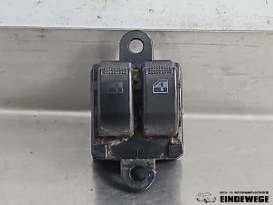 Gebruikte Schakelaar Elektrisch Raam Hyundai Atos 1.1 12V Prime Prijs € 20,00 Margeregeling aangeboden door Auto- en demontagebedrijf Eindewege