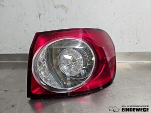 Gebruikte Achterlicht rechts Volkswagen Golf Plus (5M1/1KP) 1.4 TSI 122 16V Prijs € 25,00 Margeregeling aangeboden door Auto- en demontagebedrijf Eindewege