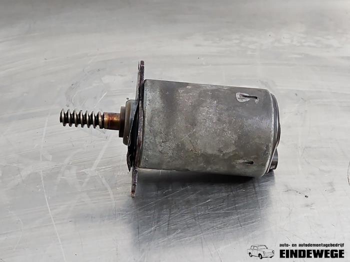Regelklep, nokkenasregeling PORSCHE 912 aan een goede prijs bij