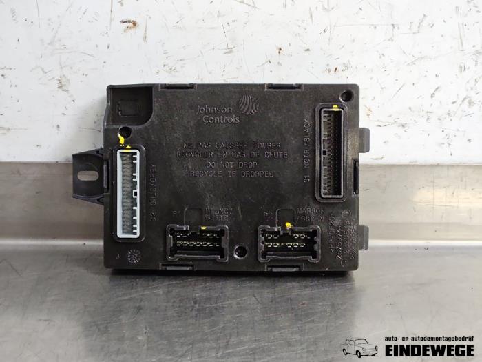 Gebruikte Bodycontrol Module Dacia Duster (SR) 1.6 16V Prijs € 63,50 Margeregeling aangeboden door Auto- en demontagebedrijf Eindewege