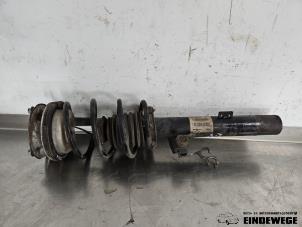 Gebruikte Mac Phersonpoot links-voor BMW 1 serie (E87/87N) 118i 16V Prijs € 40,00 Margeregeling aangeboden door Auto- en demontagebedrijf Eindewege