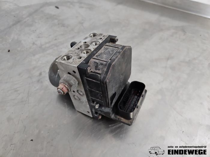 Gebruikte ABS Pomp Mazda RX-8 (SE17) 1.3 Renesis Prijs € 52,50 Margeregeling aangeboden door Auto- en demontagebedrijf Eindewege