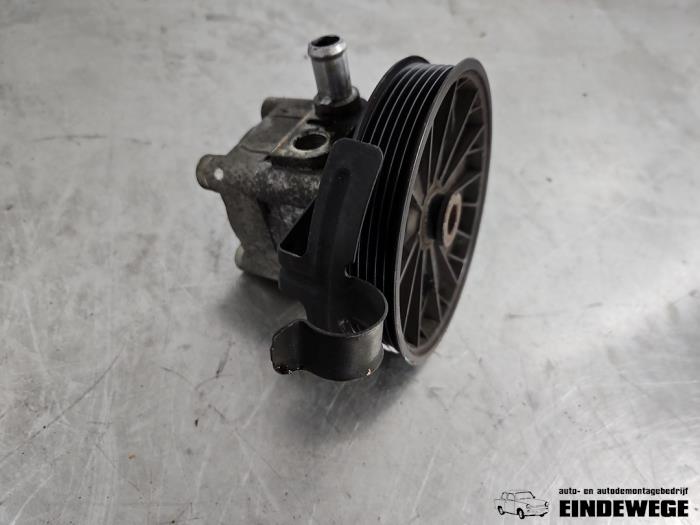 Gebruikte Pomp Servo Volvo S60 I (RS/HV) 2.4 20V 140 Prijs € 52,50 Margeregeling aangeboden door Auto- en demontagebedrijf Eindewege