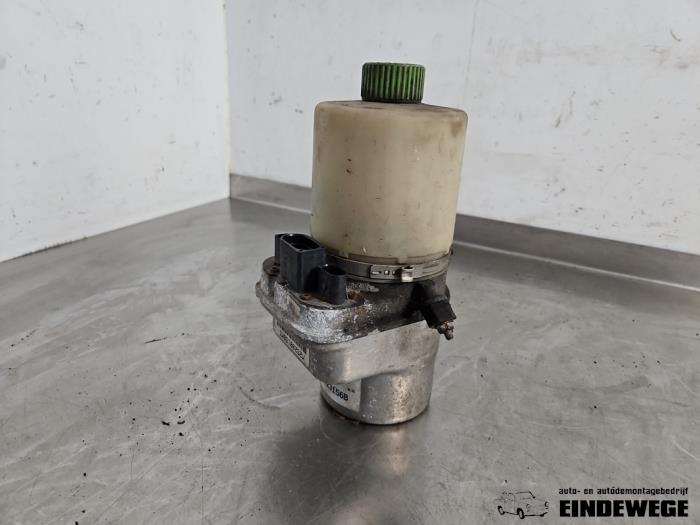 Gebruikte Stuurpomp Volkswagen Polo V (6R) 1.6 TDI 16V 90 Prijs € 63,50 Margeregeling aangeboden door Auto- en demontagebedrijf Eindewege