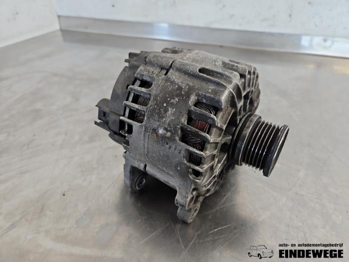 Gebruikte Dynamo Volkswagen Crafter 2.0 TDI 16V Prijs € 35,00 Margeregeling aangeboden door Auto- en demontagebedrijf Eindewege