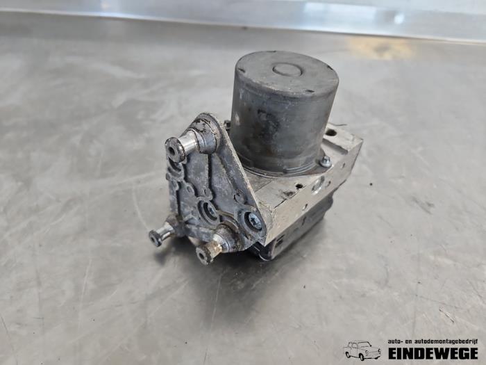 Gebruikte ABS Pomp Volkswagen Crafter 2.0 TDI 16V Prijs € 105,00 Margeregeling aangeboden door Auto- en demontagebedrijf Eindewege