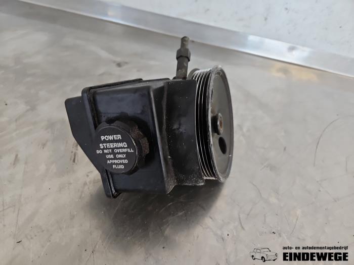 Gebruikte Pomp Servo Volvo V70 (GW/LW/LZ) 2.5 10V Prijs € 52,50 Margeregeling aangeboden door Auto- en demontagebedrijf Eindewege