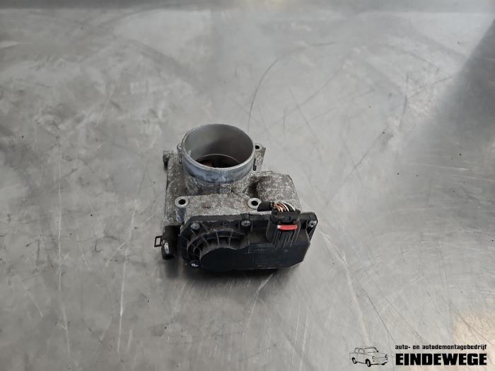 Gebruikte Gasklephuis Mazda 5 (CR19) 2.0i 16V Prijs € 35,00 Margeregeling aangeboden door Auto- en demontagebedrijf Eindewege