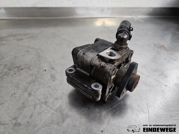 Gebruikte Servopomp BMW 1 serie (E87/87N) 116i 1.6 16V Prijs € 52,50 Margeregeling aangeboden door Auto- en demontagebedrijf Eindewege