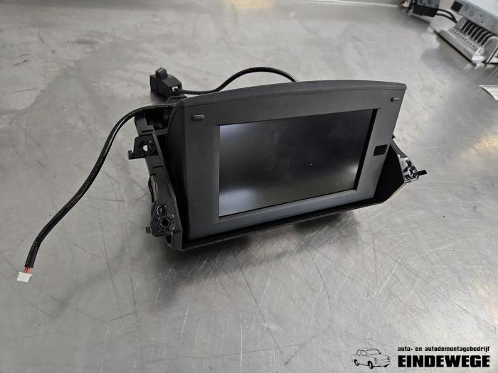 Gebruikte Display Interieur Mazda RX-8 (SE17) 1.3 Renesis Prijs € 105,00 Margeregeling aangeboden door Auto- en demontagebedrijf Eindewege