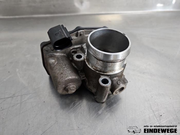 Gebruikte Gasklephuis Ford Focus 3 Wagon 1.0 Ti-VCT EcoBoost 12V 100 Prijs € 30,00 Margeregeling aangeboden door Auto- en demontagebedrijf Eindewege