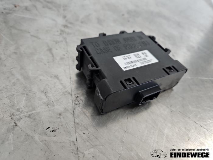 Gebruikte Gateway module Renault Twingo III (AH) 1.0 SCe 65 12V Prijs € 40,00 Margeregeling aangeboden door Auto- en demontagebedrijf Eindewege
