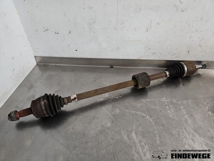 Gebruikte Steekas rechts-voor Fiat 500L (199) 1.4 16V Prijs € 52,50 Margeregeling aangeboden door Auto- en demontagebedrijf Eindewege