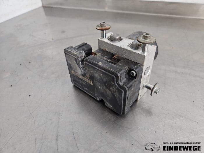 Gebruikte ABS Pomp Fiat Doblo Cargo (263) 1.3 D Multijet Prijs € 52,50 Margeregeling aangeboden door Auto- en demontagebedrijf Eindewege