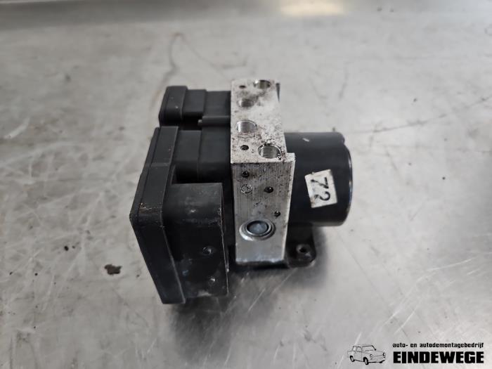 Gebruikte ABS Pomp Ford Fiesta 6 (JA8) 1.4 TDCi Prijs op aanvraag aangeboden door Auto- en demontagebedrijf Eindewege
