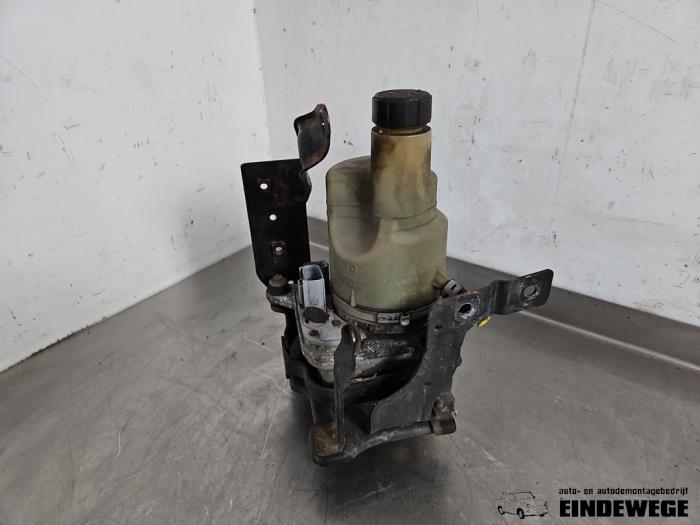 Gebruikte Stuurpomp Volvo C30 (EK/MK) 2.0 D3 20V Prijs € 78,50 Margeregeling aangeboden door Auto- en demontagebedrijf Eindewege