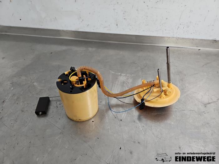 Gebruikte Tank element Pomp Audi A6 (C6) 3.0 TDI V6 24V Quattro Prijs € 157,50 Margeregeling aangeboden door Auto- en demontagebedrijf Eindewege
