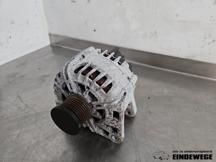 Gebruikte Dynamo Renault Megane III Berline (BZ) 1.2 16V TCE 115 Prijs € 35,00 Margeregeling aangeboden door Auto- en demontagebedrijf Eindewege