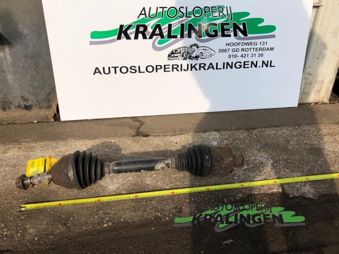 Gebruikte Steekas rechts-voor Opel Zafira (M75) 1.9 CDTI Prijs € 14,94 Margeregeling aangeboden door Autosloperij Kralingen B.V.