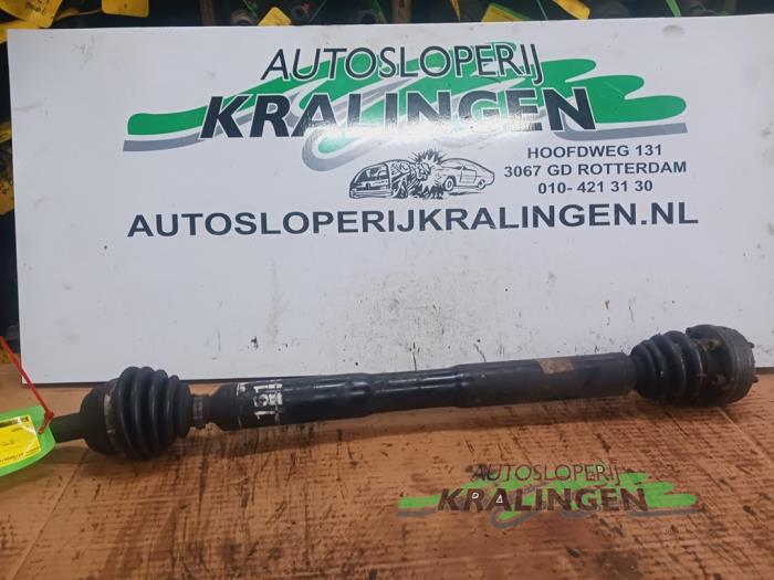 Gebruikte Aandrijfas rechts-voor Skoda Octavia (1U2) 1.6 GLX Prijs € 24,99 Margeregeling aangeboden door Autosloperij Kralingen B.V.
