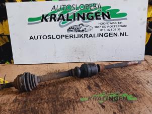 Gebruikte Steekas rechts-voor Peugeot 306 (7A/C/S) 1.8i XT,ST Prijs € 24,99 Margeregeling aangeboden door Autosloperij Kralingen B.V.