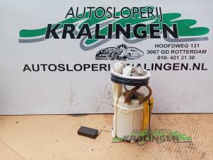 Gebruikte Benzinepomp Volkswagen Bora (1J2) 1.6 Prijs € 29,98 Margeregeling aangeboden door Autosloperij Kralingen B.V.