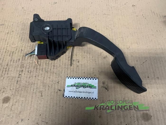 Gaspedaalpositie Sensor van een Fiat Punto II (188) 1.4 16V 2007