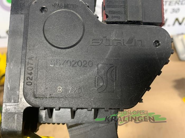 Gaspedaalpositie Sensor van een Fiat Punto II (188) 1.4 16V 2007