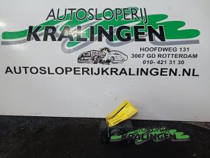 Gebruikte Licht Schakelaar Opel Astra H SW (L35) 1.9 CDTi 120 Prijs € 25,00 Margeregeling aangeboden door Autosloperij Kralingen B.V.