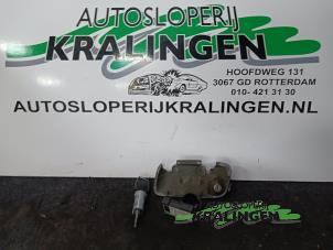 Gebruikte Sleutel + Contactslot Opel Astra G Caravan (F35) 1.6 16V Prijs € 49,99 Margeregeling aangeboden door Autosloperij Kralingen B.V.
