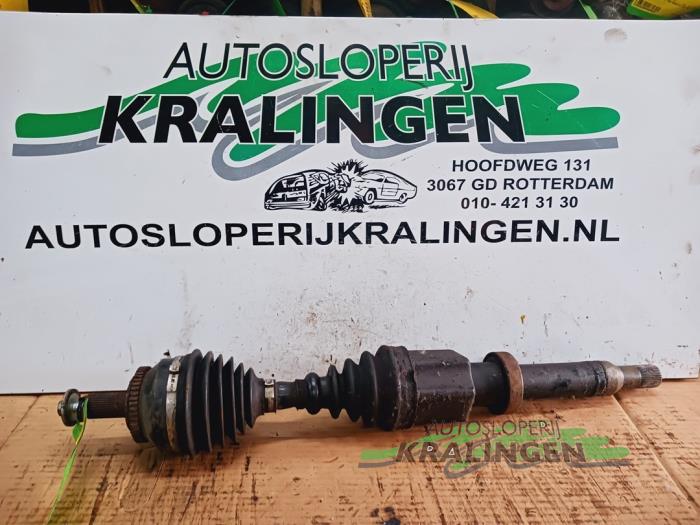 Gebruikte Aandrijfas rechts-voor Volvo S80 (TR/TS) 2.9 SE 24V Prijs € 100,00 Margeregeling aangeboden door Autosloperij Kralingen B.V.