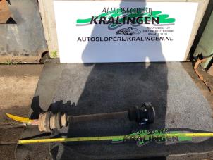 Gebruikte Steekas links-achter Mercedes S (W220) 5.0 S-500 V8 24V Prijs € 49,99 Margeregeling aangeboden door Autosloperij Kralingen B.V.