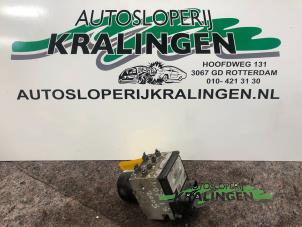 Gebruikte ABS Pomp Peugeot 407 SW (6E) 1.8 16V Prijs € 39,99 Margeregeling aangeboden door Autosloperij Kralingen B.V.